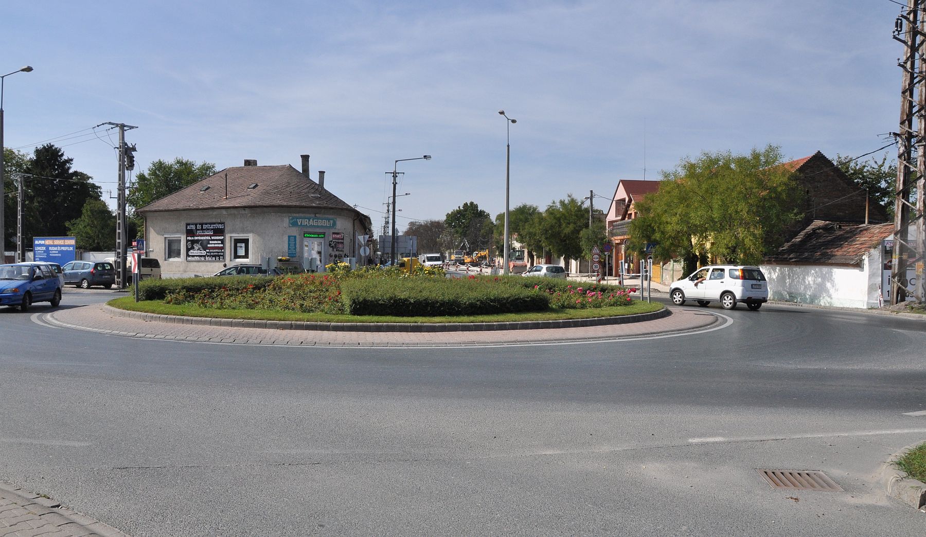 Kedden kezdődik a Széchenyi út - Csíkvári út körforgalom felújítása